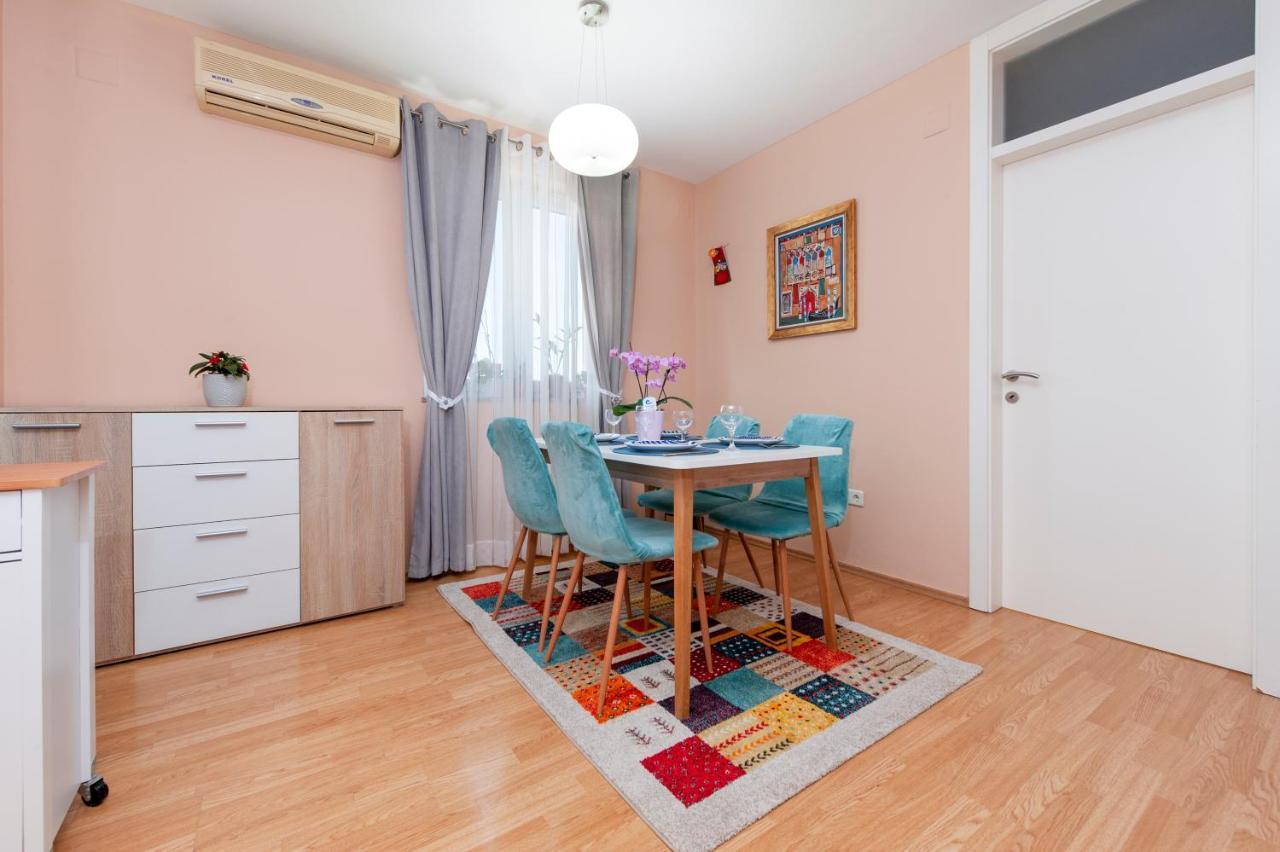 Apartment Deluxe Rovinj Exterior foto